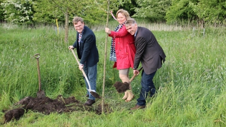 Johann Wadephul, Beate Nielsen und Hans Hinrich Neve Johann Wadephul, Beate Nielsen und Hans Hinrich Neve